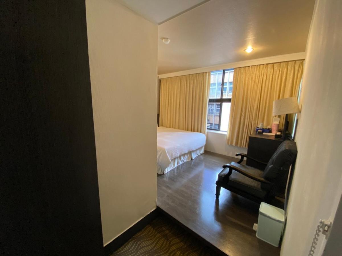 Queens Hotel Тайбэй Экстерьер фото