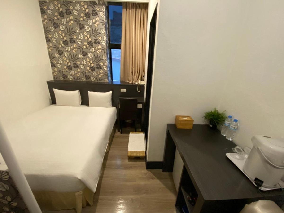 Queens Hotel Тайбэй Экстерьер фото